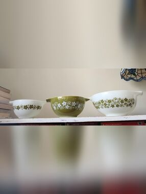 PYREX Spring Blossom "Crazy Daisy" In Olive Green Cinderella Bowls Set Of 3